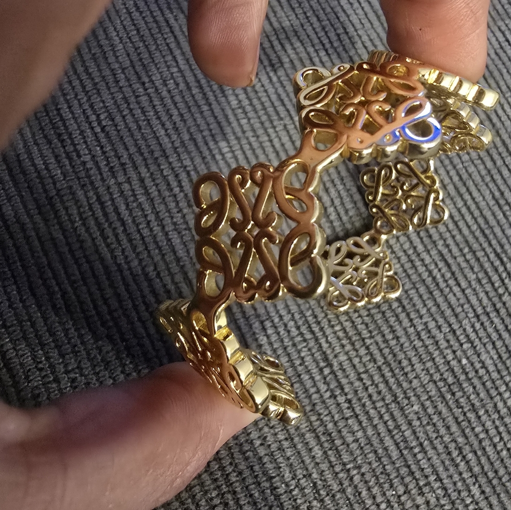 Loewe Gold Bracelet - Picture 13 of 16